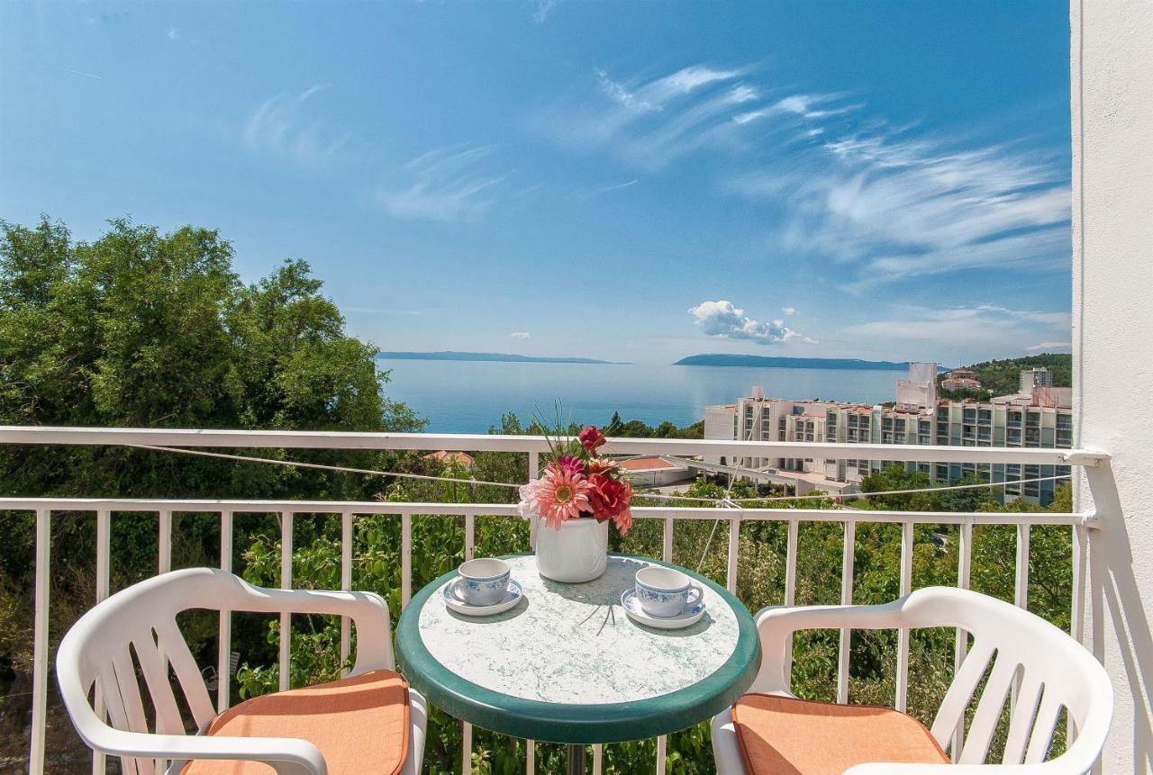 Apartments Zorica Tucepi Bagian luar foto