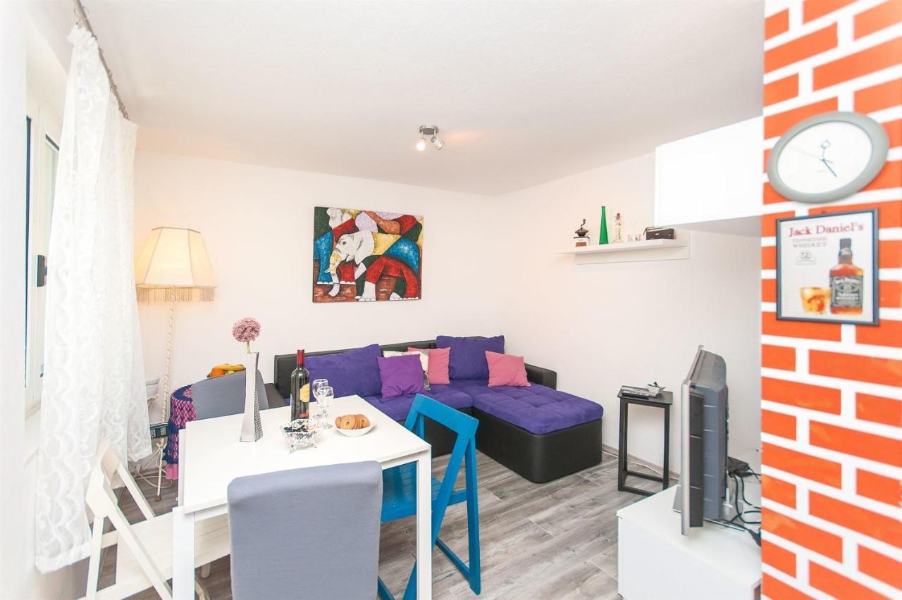 Apartments Zorica Tucepi Bagian luar foto